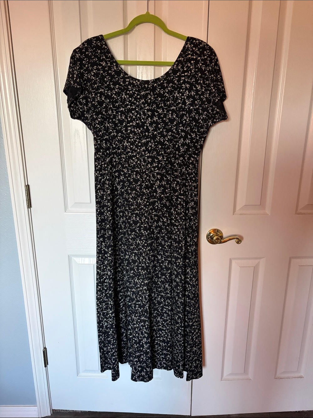 All that Jazz Black and White Floral Scoop Maxi Dress